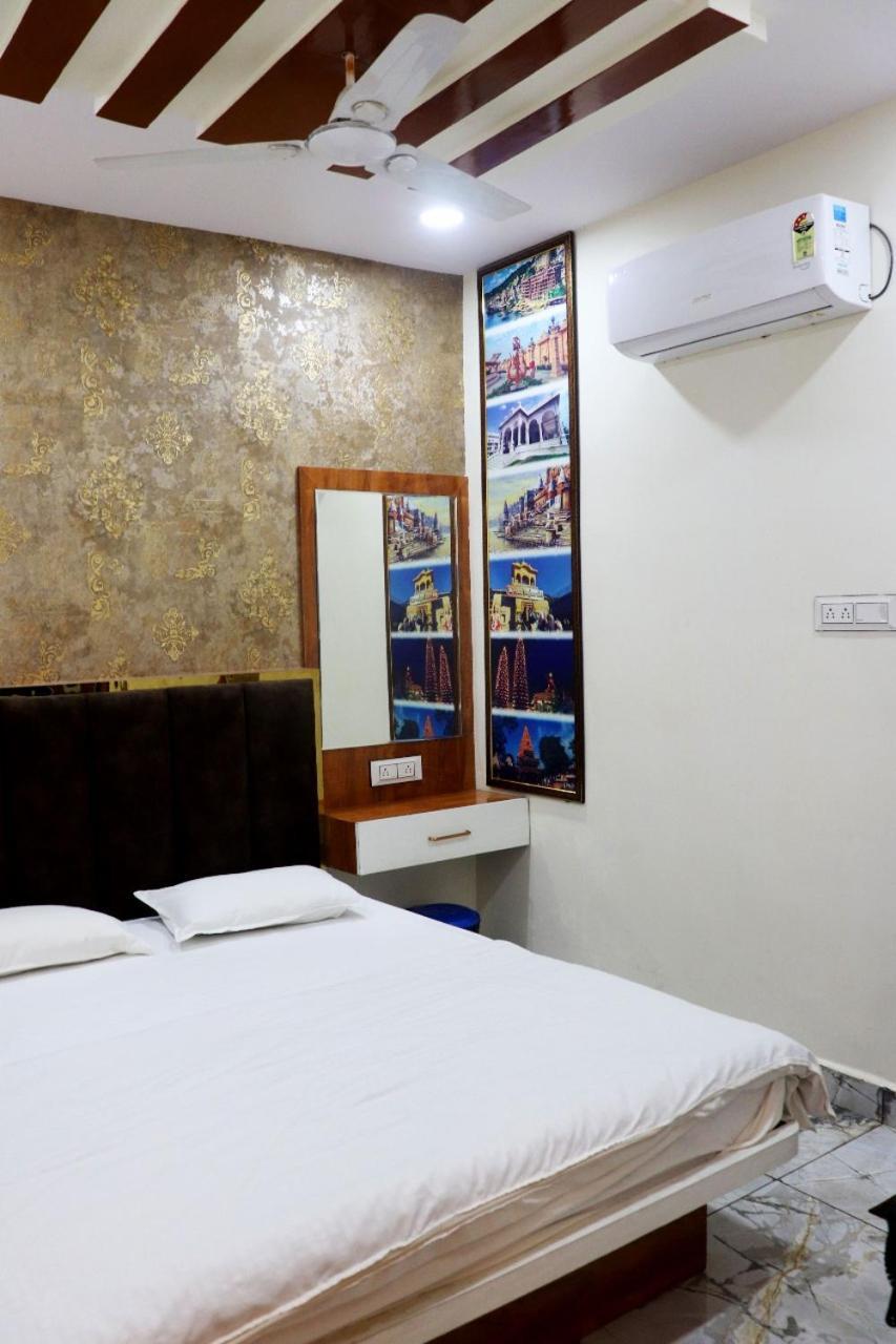 Hotel Malay Inn Удджайн Екстер'єр фото